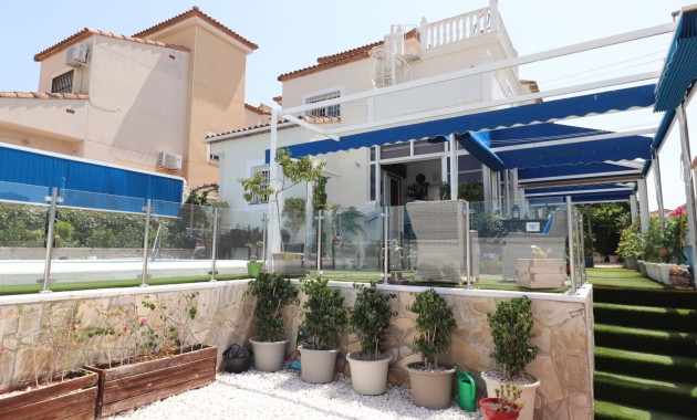 Herverkoop - Detached Villa -
Algorfa - Montebello