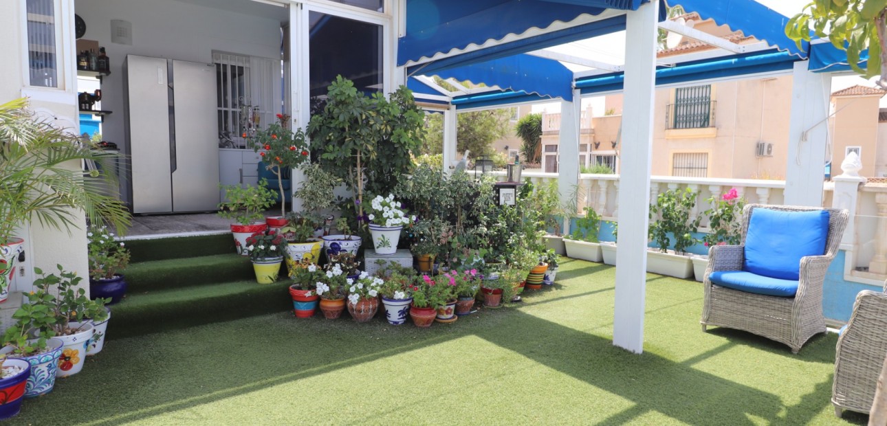 Herverkoop - Detached Villa -
Algorfa - Montebello