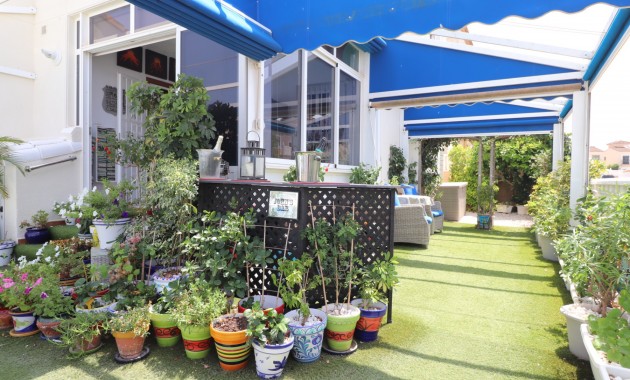 Herverkoop - Detached Villa -
Algorfa - Montebello
