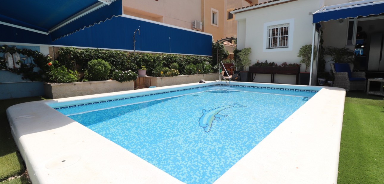 Herverkoop - Detached Villa -
Algorfa - Montebello