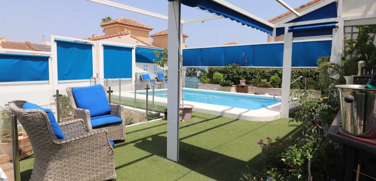 Herverkoop - Detached Villa -
Algorfa - Montebello