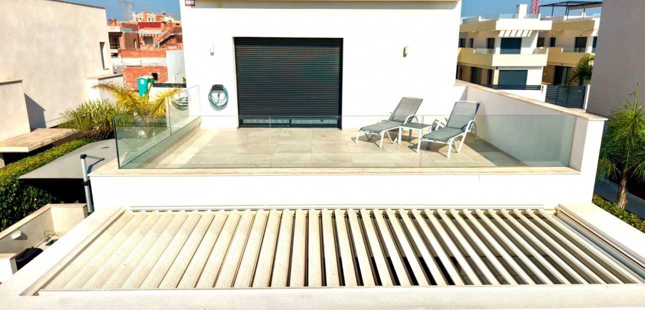 Venta - Detached Villa -
Los Montesinos - La Herrada