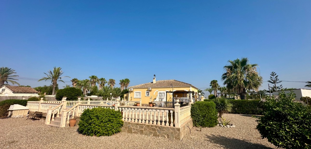Venta - Country Property -
Catral