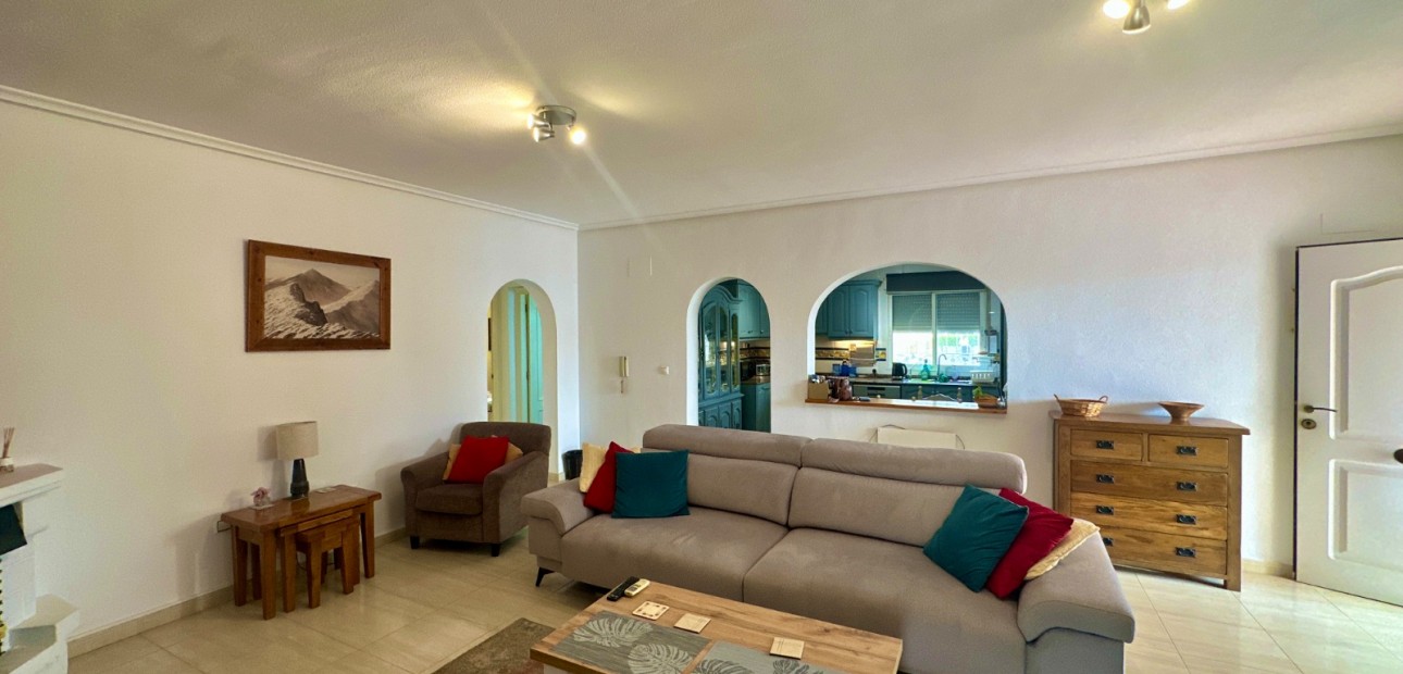 Venta - Country Property -
Catral