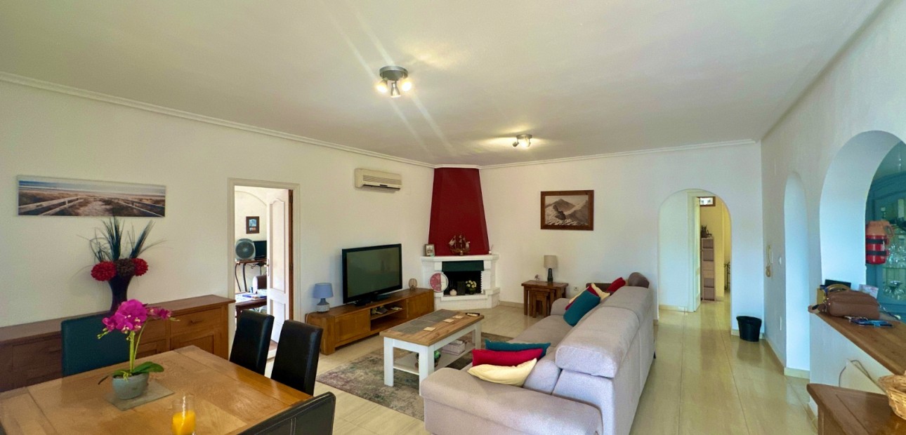 Venta - Country Property -
Catral