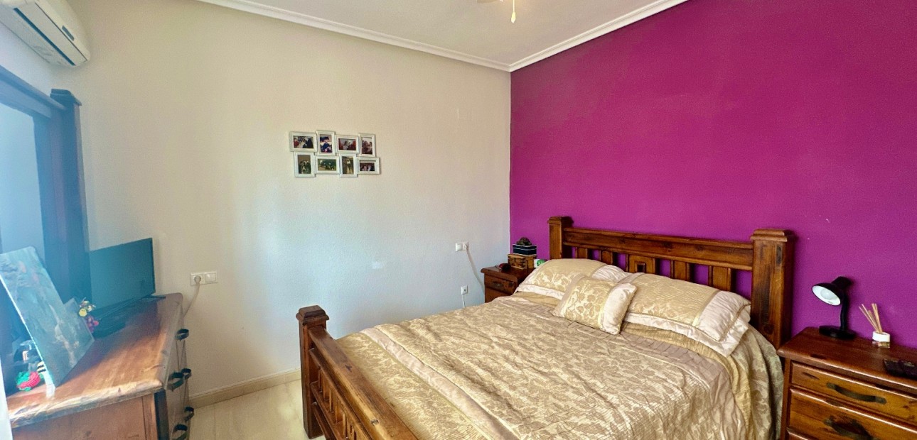 Venta - Country Property -
Catral