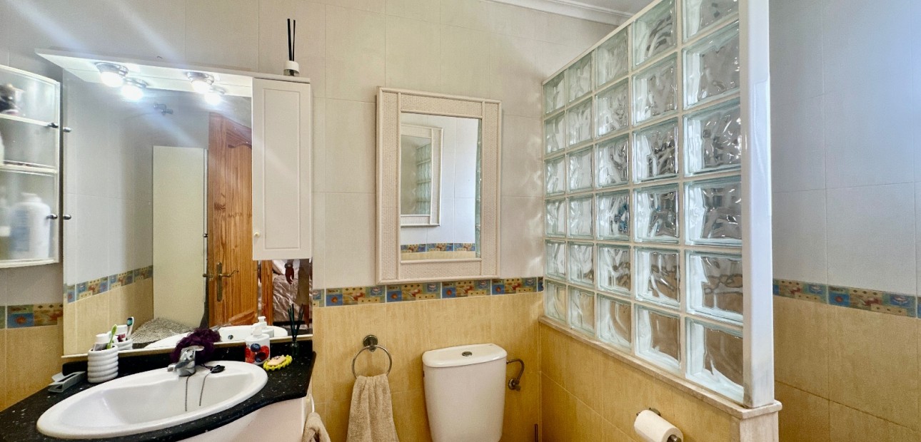 Venta - Country Property -
Catral