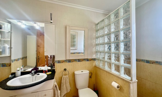 Venta - Country Property -
Catral
