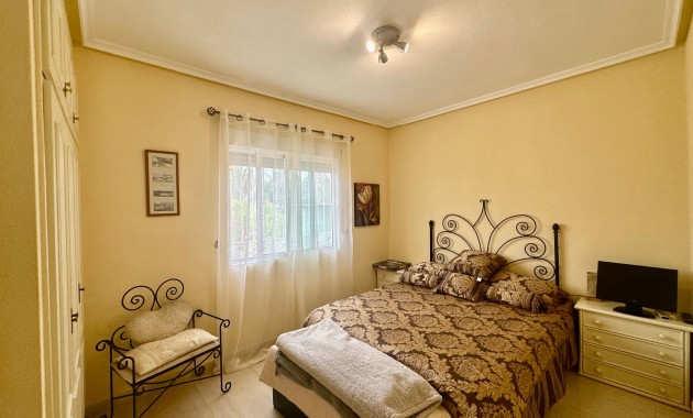 Venta - Country Property -
Catral