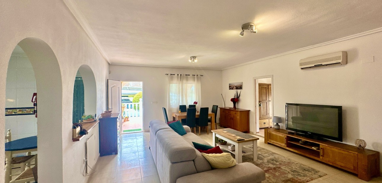Venta - Country Property -
Catral
