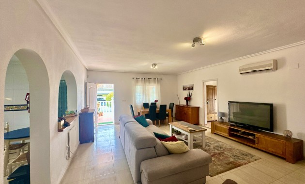 Venta - Country Property -
Catral