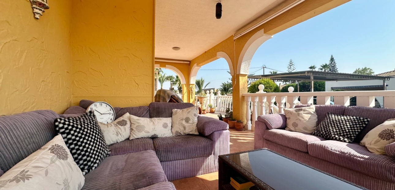 Venta - Country Property -
Catral