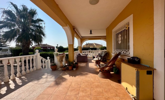 Venta - Country Property -
Catral