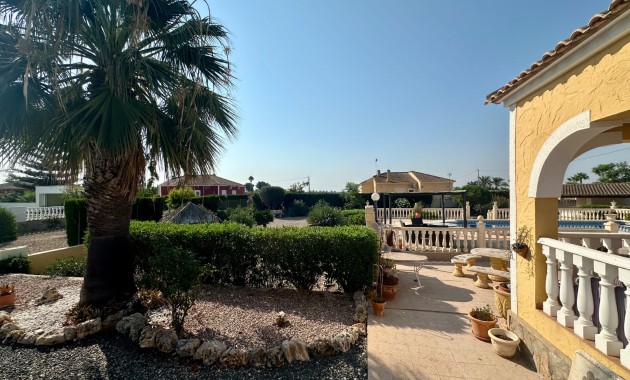 Venta - Country Property -
Catral
