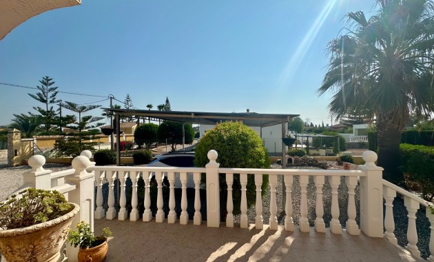 Venta - Country Property -
Catral