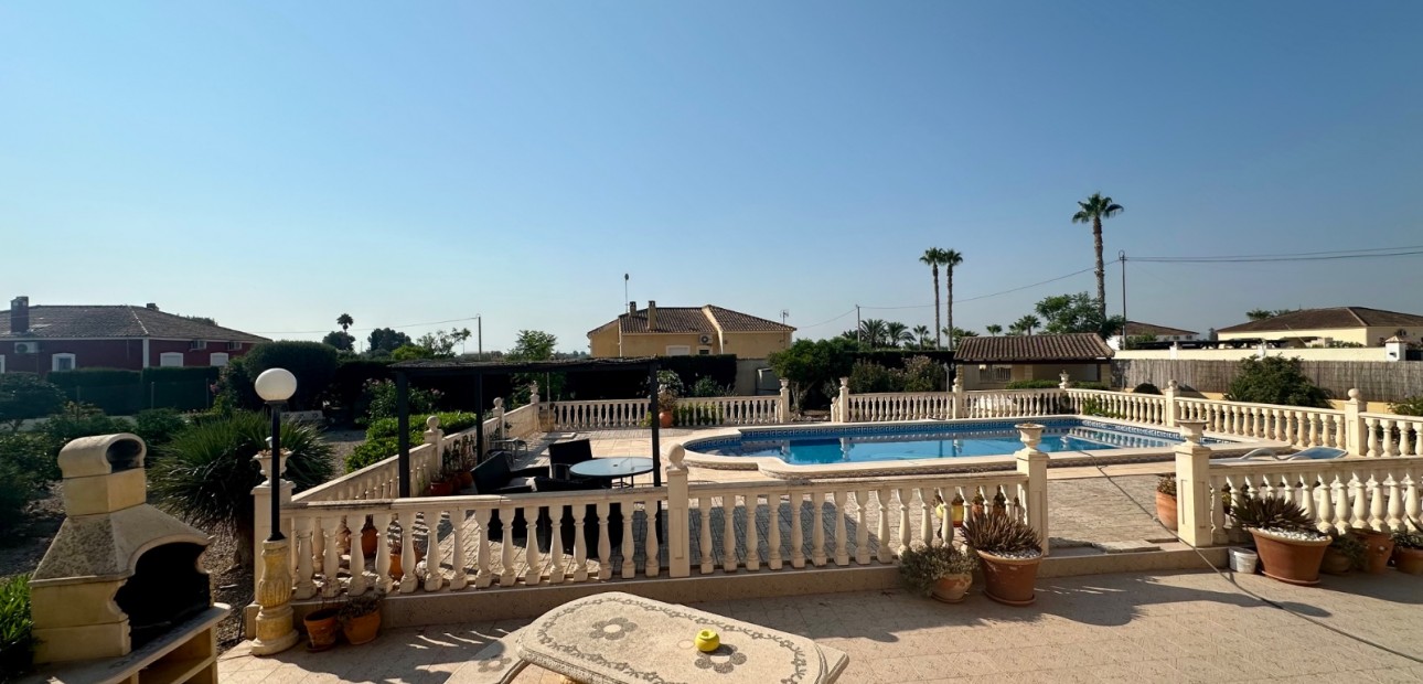 Venta - Country Property -
Catral