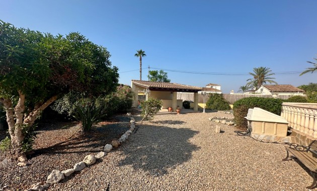 Venta - Country Property -
Catral