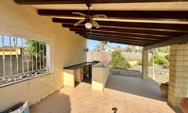 Venta - Country Property -
Catral