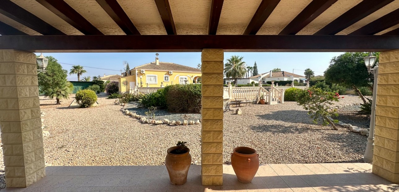 Venta - Country Property -
Catral
