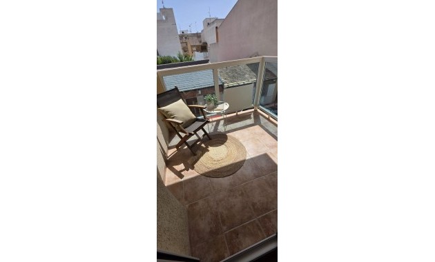 Herverkoop - Appartement / flat -
Torrevieja - Centro