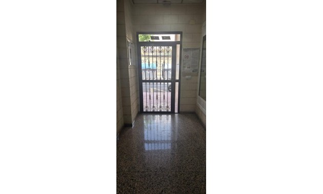 Herverkoop - Appartement / flat -
Torrevieja - Centro