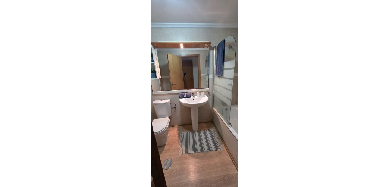 Herverkoop - Appartement / flat -
Torrevieja - Centro