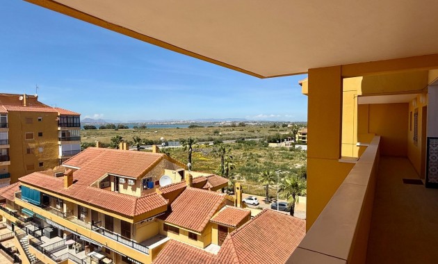 Herverkoop - Penthouse -
Torrevieja - Los Europeos