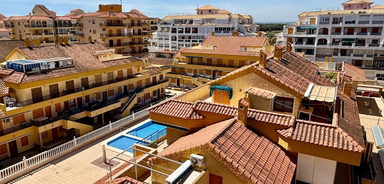 Herverkoop - Penthouse -
Torrevieja - Los Europeos