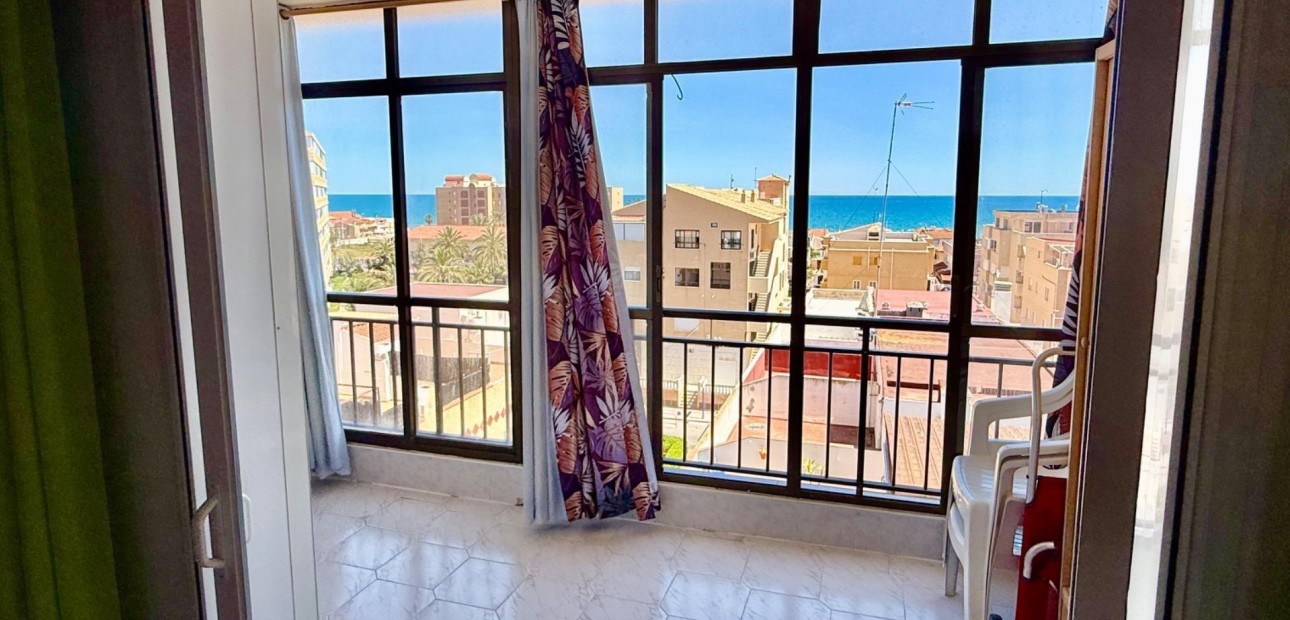 Herverkoop - Penthouse -
Torrevieja - Los Europeos