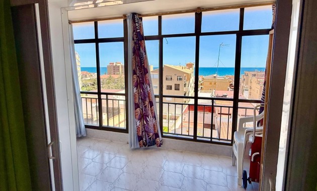 Herverkoop - Penthouse -
Torrevieja - Los Europeos