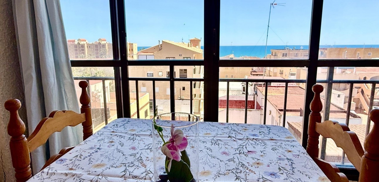 Herverkoop - Penthouse -
Torrevieja - Los Europeos
