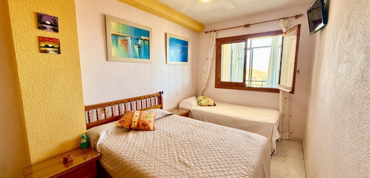 Herverkoop - Penthouse -
Torrevieja - Los Europeos