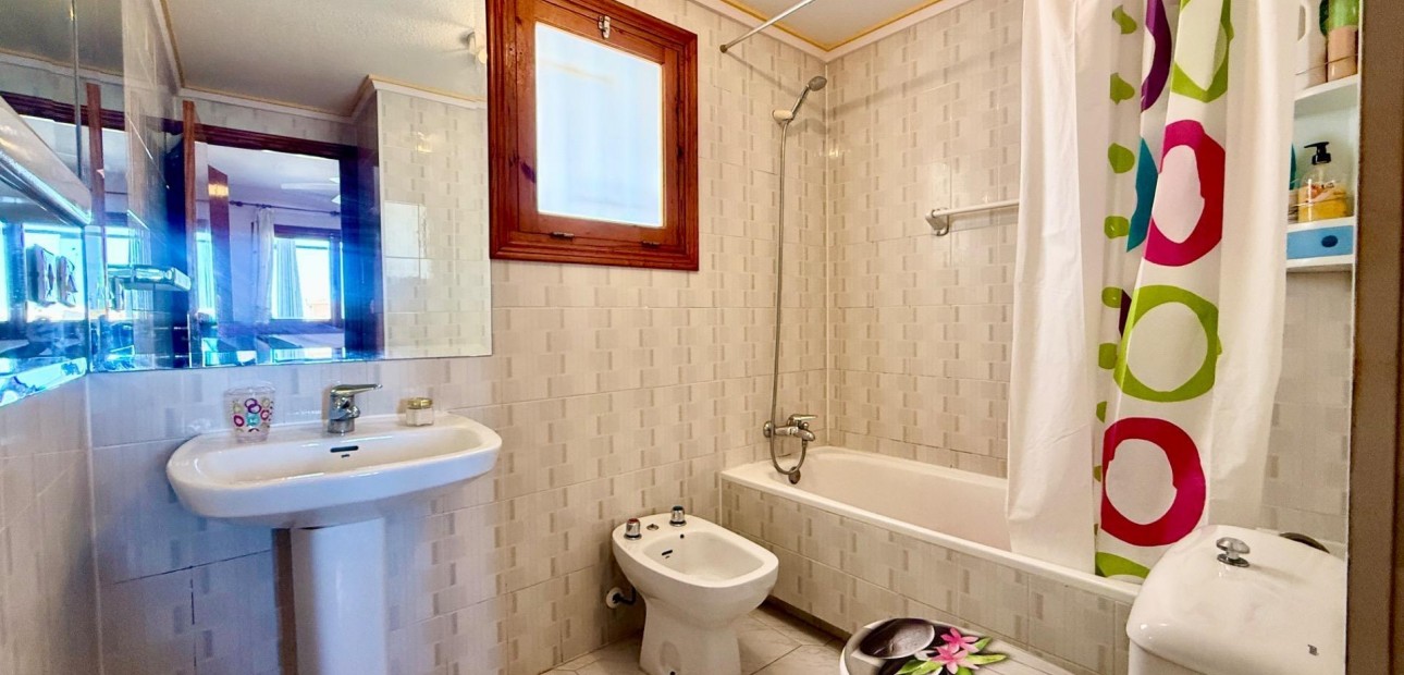 Herverkoop - Penthouse -
Torrevieja - Los Europeos