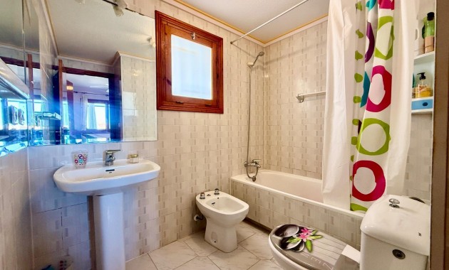 Herverkoop - Penthouse -
Torrevieja - Los Europeos