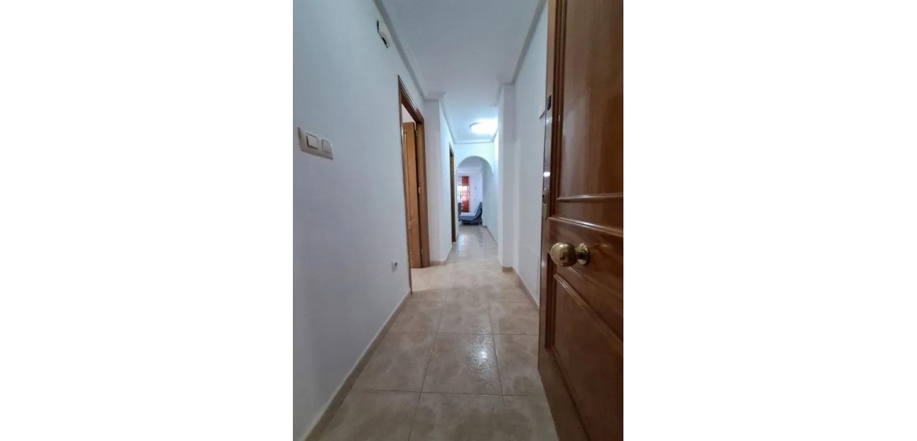 Sale - Apartment / flat -
Torrevieja - torrevieja