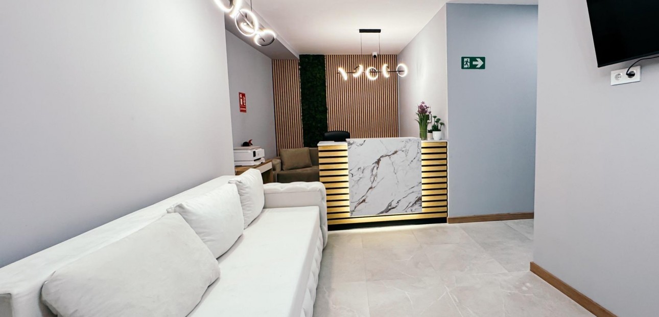 Herverkoop - Hotel -
Torrevieja - torrevieja