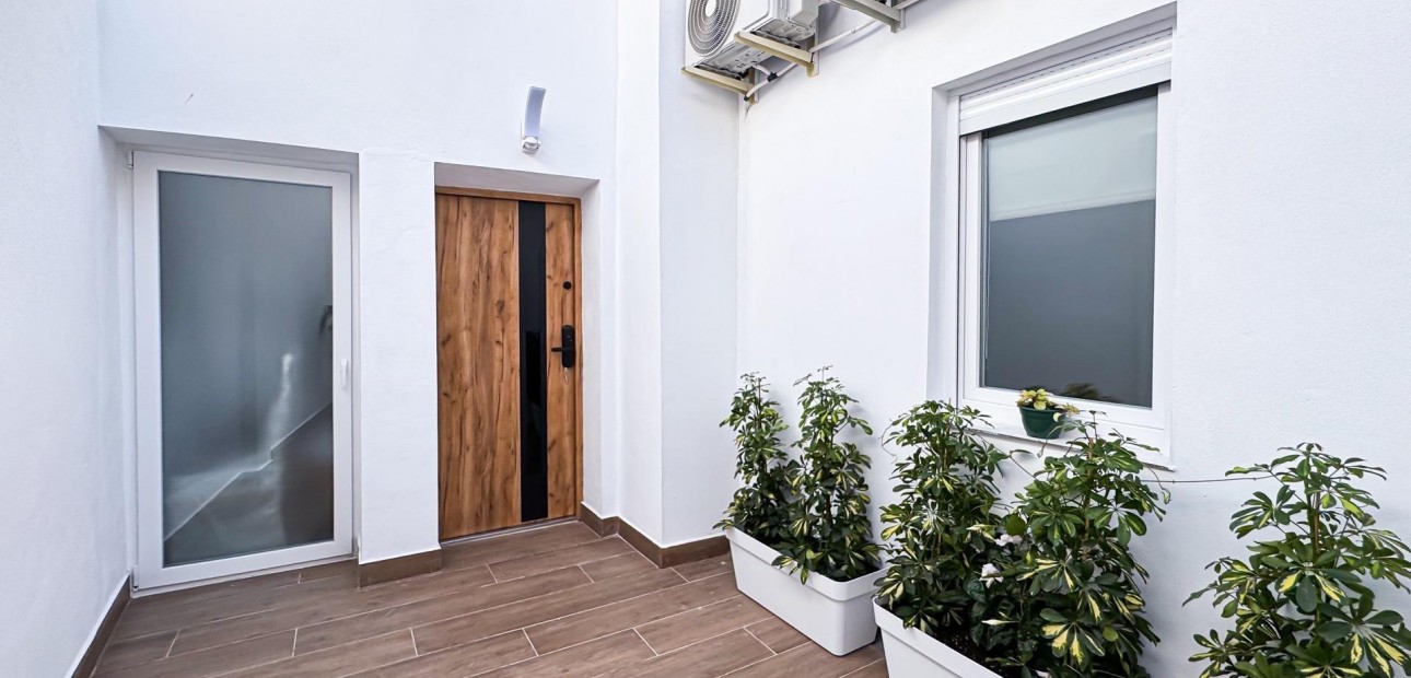 Herverkoop - Hotel -
Torrevieja - torrevieja