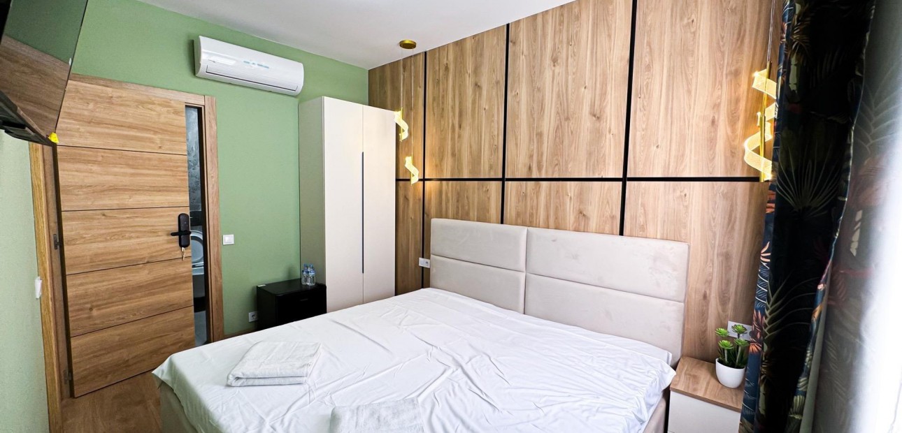 Herverkoop - Hotel -
Torrevieja - torrevieja