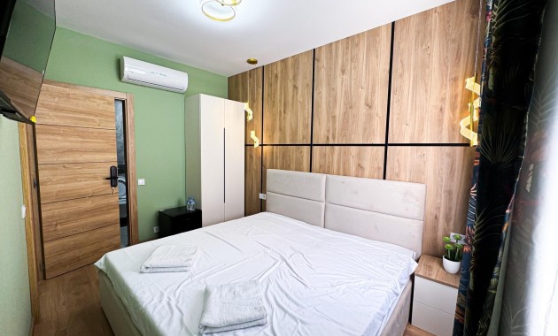 Herverkoop - Hotel -
Torrevieja - torrevieja