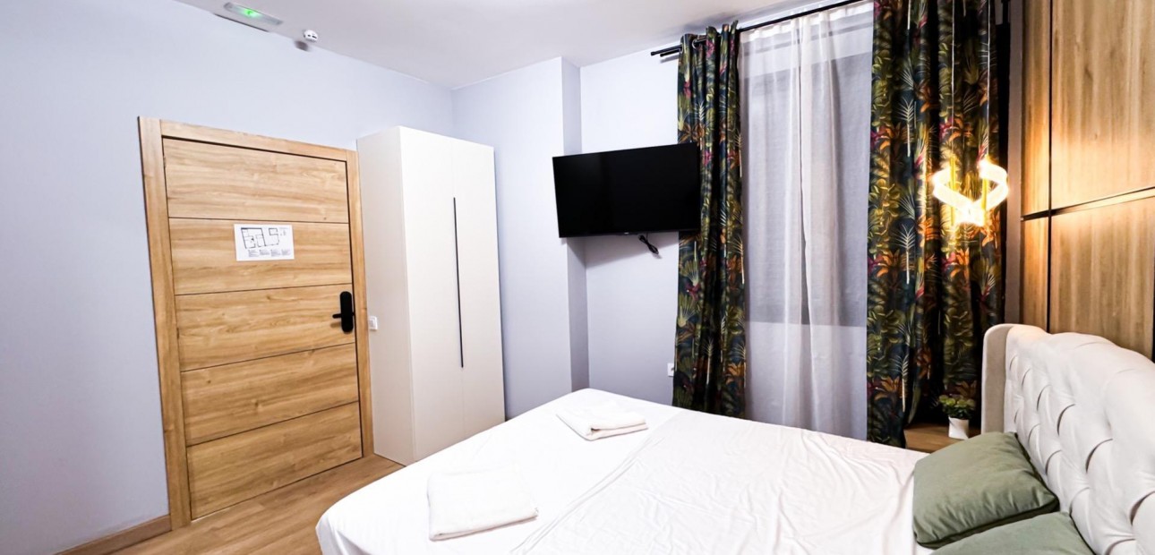 Herverkoop - Hotel -
Torrevieja - torrevieja