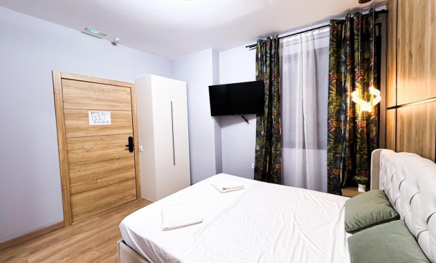 Herverkoop - Hotel -
Torrevieja - torrevieja