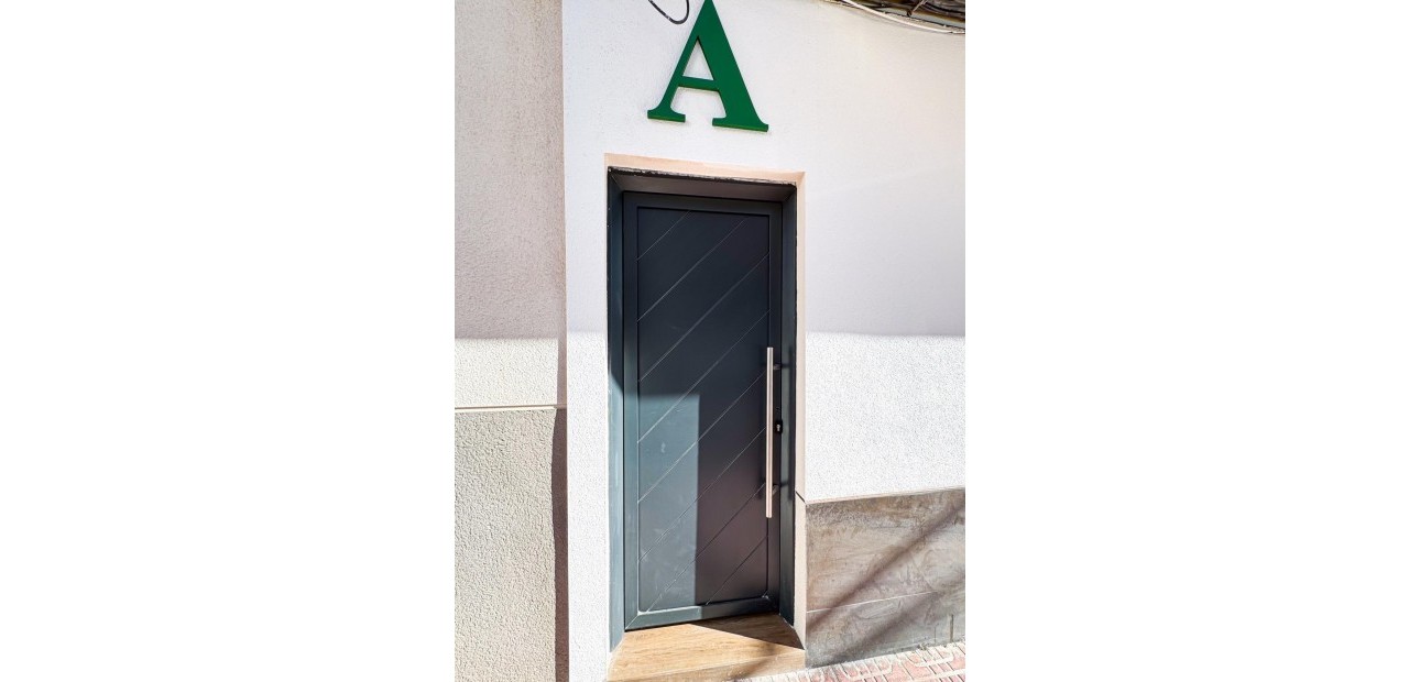 Herverkoop - Hotel -
Torrevieja - torrevieja