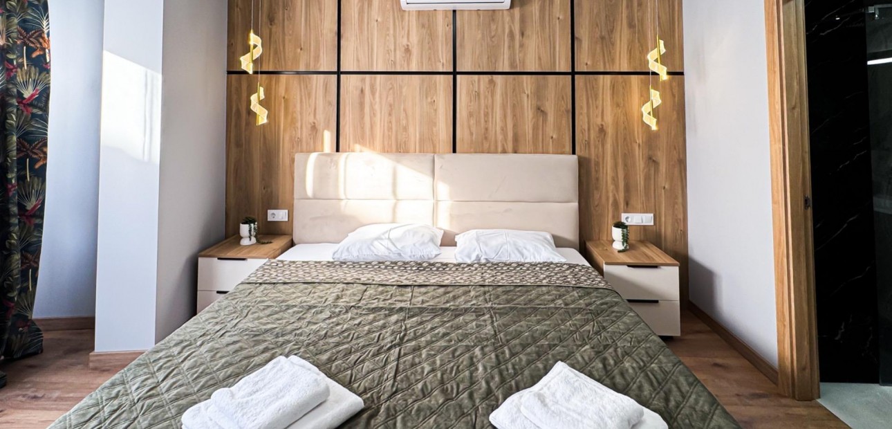 Herverkoop - Hotel -
Torrevieja - torrevieja