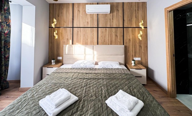 Herverkoop - Hotel -
Torrevieja - torrevieja