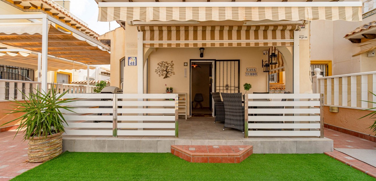 Herverkoop - Quad Villa -
Orihuela Costa - Lomas de Cabo Roig