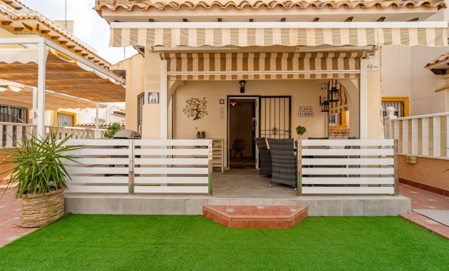 Herverkoop - Quad Villa -
Orihuela Costa - Lomas de Cabo Roig