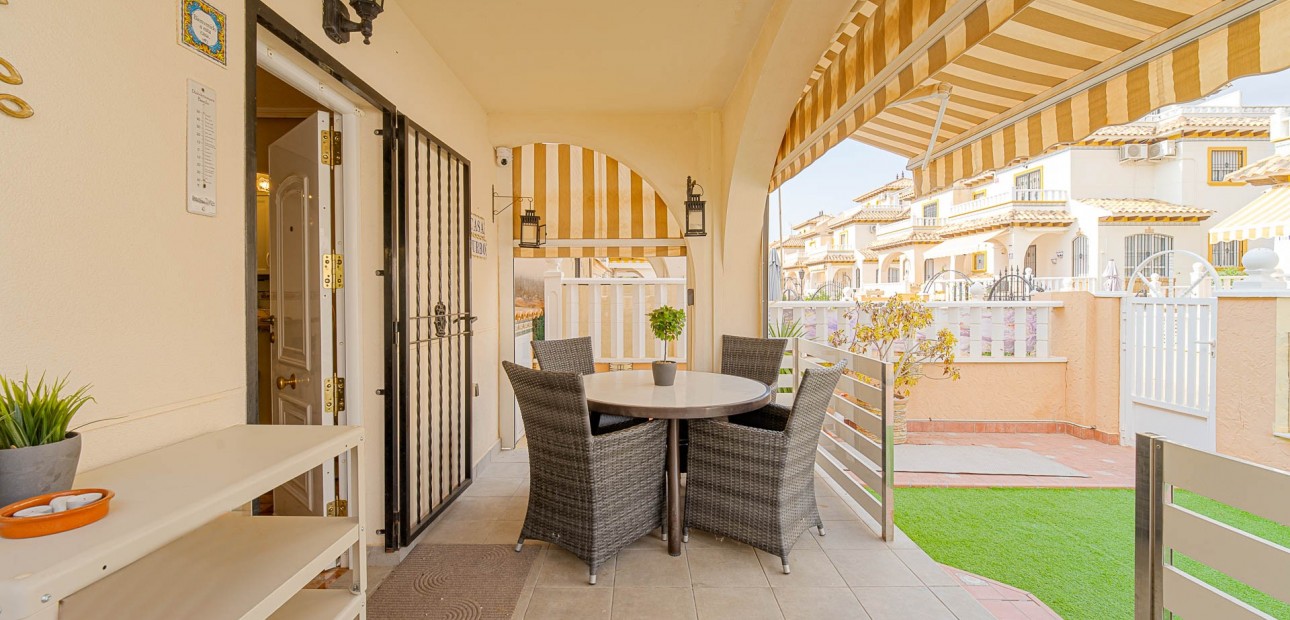 Herverkoop - Quad Villa -
Orihuela Costa - Lomas de Cabo Roig