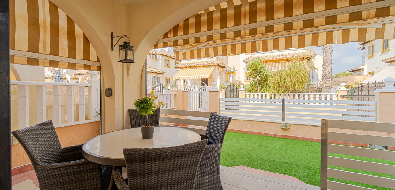 Herverkoop - Quad Villa -
Orihuela Costa - Lomas de Cabo Roig
