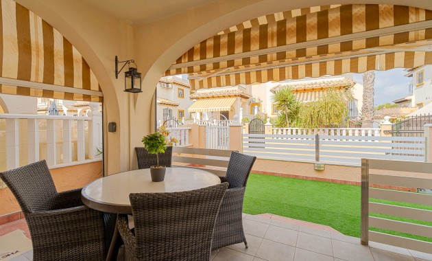 Herverkoop - Quad Villa -
Orihuela Costa - Lomas de Cabo Roig