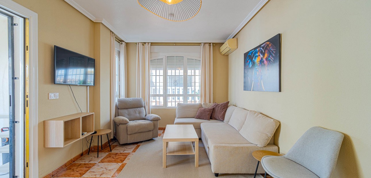 Herverkoop - Quad Villa -
Orihuela Costa - Lomas de Cabo Roig